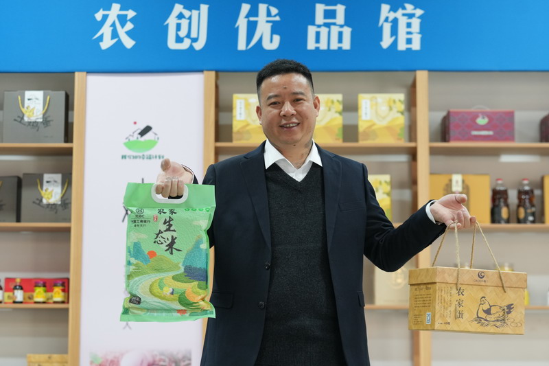 蔡_副本_調整大小.jpg
