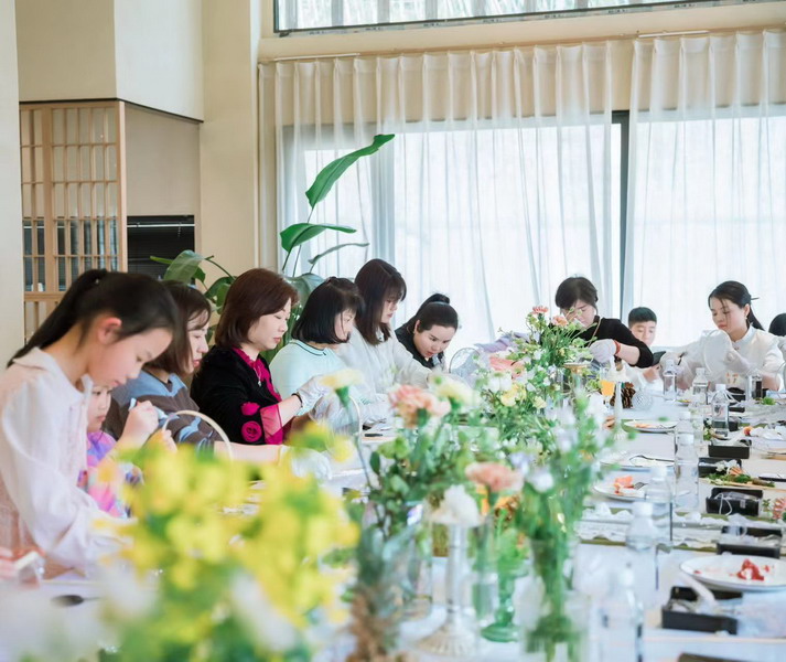 2024.3.23民建瑞安市基層委開展三八婦女節活動3_調整大小.jpg