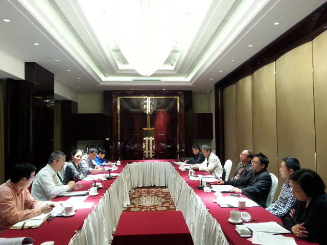 省參政議政城建環(huán)保委員會(huì)在杭州召開(kāi)課題討論會(huì)
