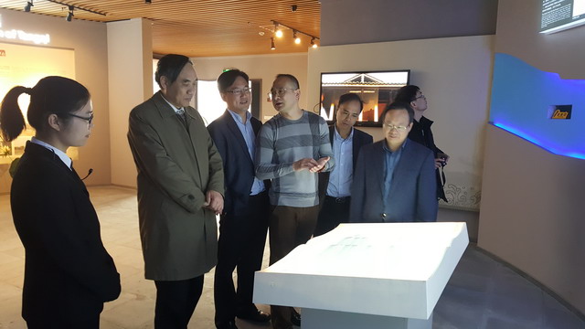 民建中央副主席辜勝阻到余杭塘棲調(diào)研小城鎮(zhèn)培育