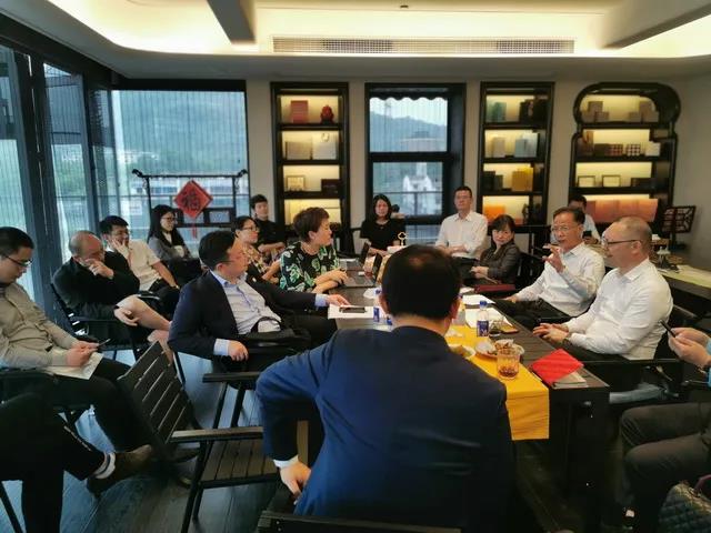 省委會(huì)舉辦疫情背景下“打贏兩戰(zhàn)”法律問題研討會(huì)